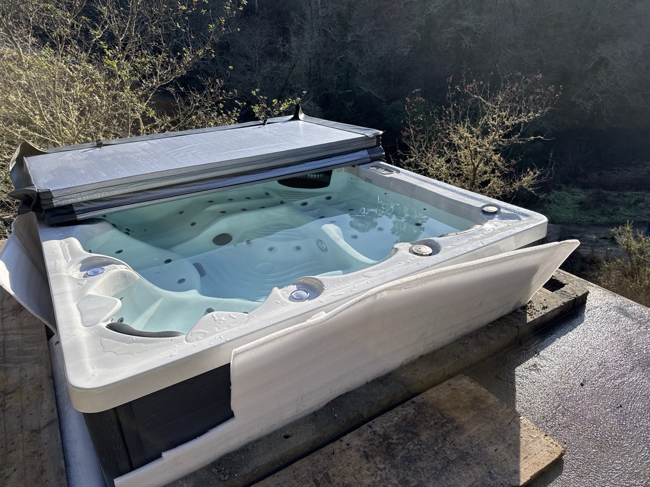 Hot tub with valley views